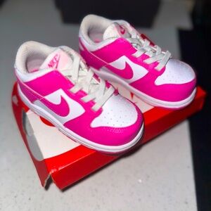 Nike Dunk Toddler Pink & White Size 7C
